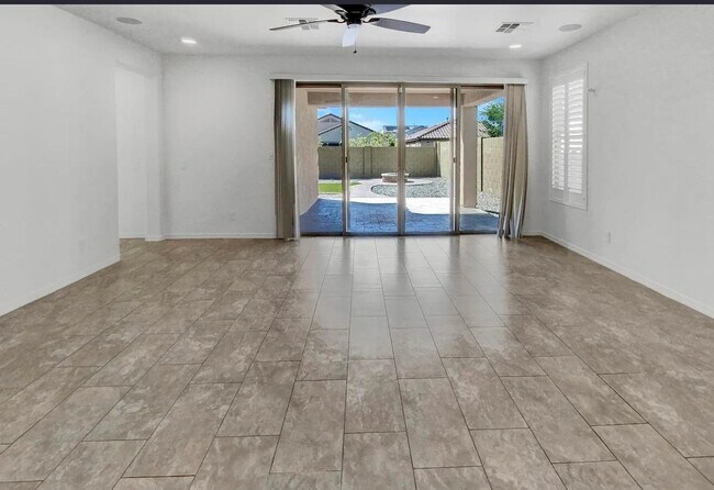 Building Photo - 6418 W Mark Ln