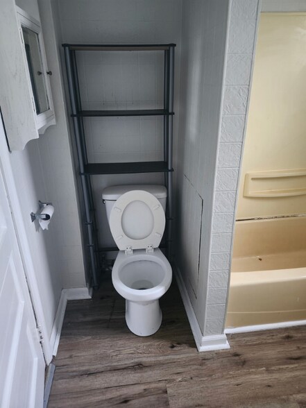 Building Photo - 100 Winter St