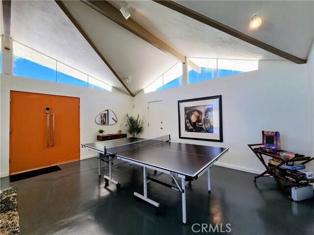 Building Photo - 2499 S Palm Canyon Dr