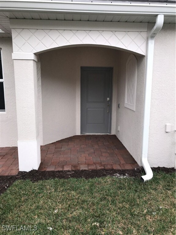 Building Photo - 2016 Vermont Ln