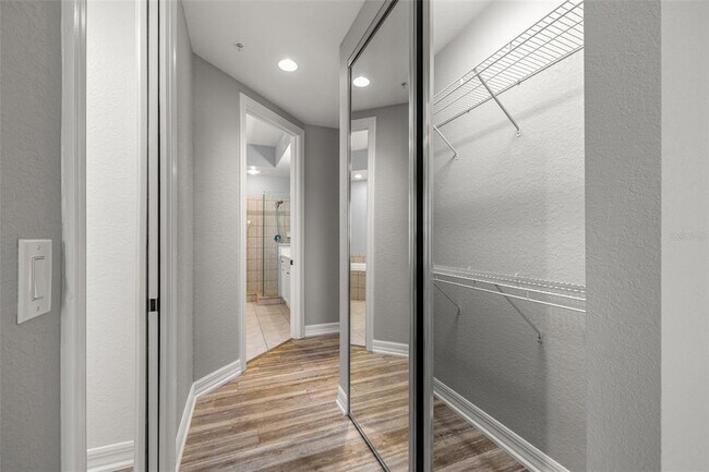 Building Photo - 99 Vivante Blvd