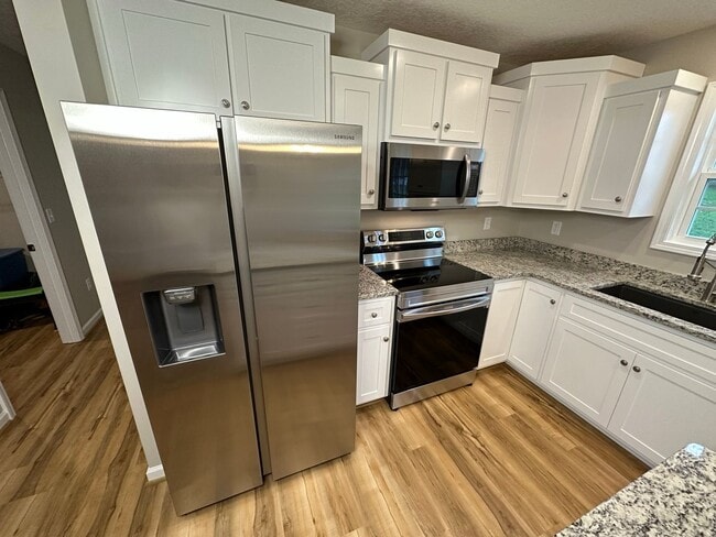 Building Photo - 177 Peregrine Pl