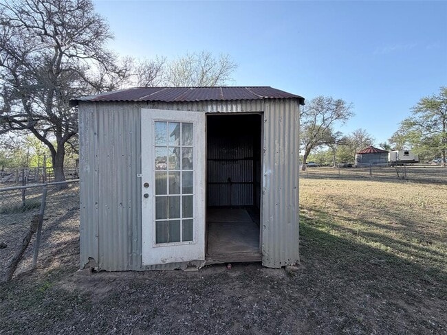 Building Photo - 1504 Watterson Rd