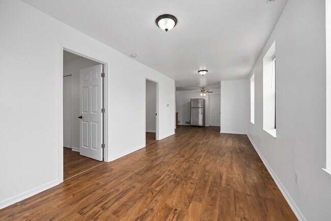 Building Photo - 2702 S Spaulding Ave