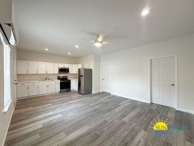 Primary Photo - NEW 2-Bedroom Home in Fort Walton Beach ne...
