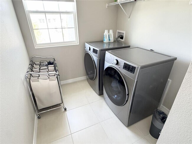 Building Photo - 5525 Thistle Fld Ct