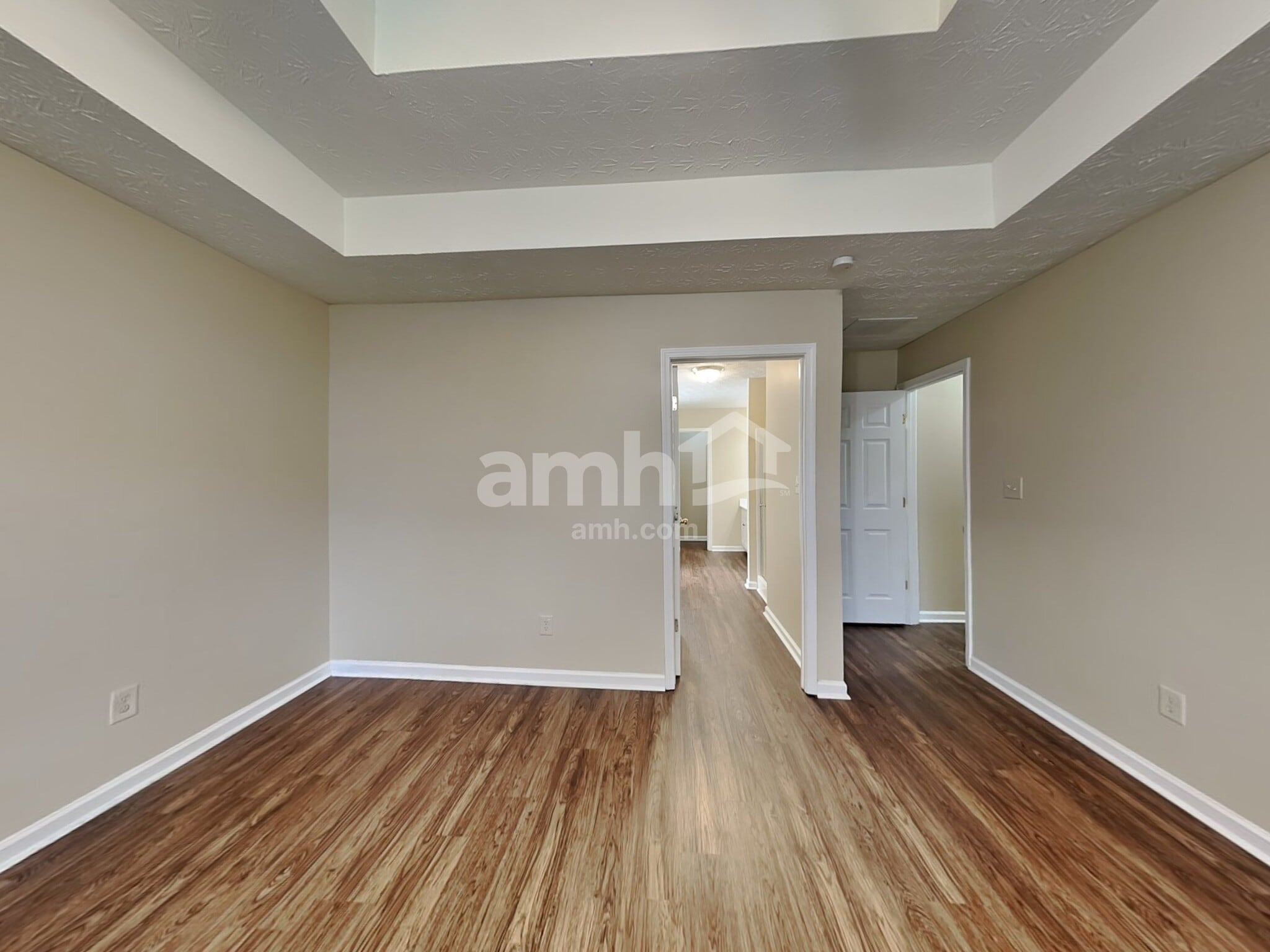 Building Photo - 223 Vernon Walk