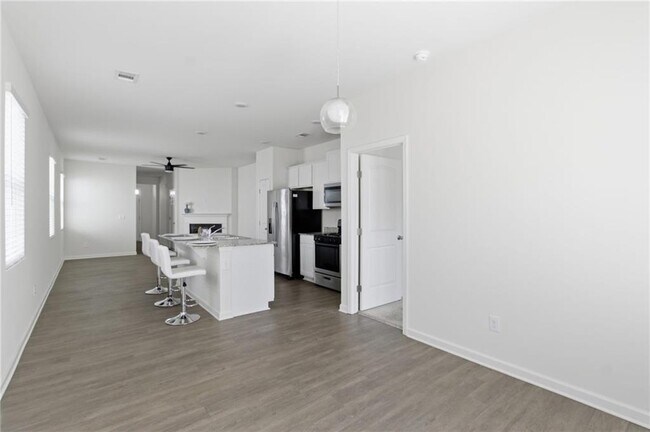 Building Photo - 5515 Foxglove Wy