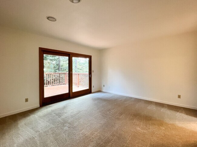 Building Photo - Charming 4 Bedroom Browns Valley Napa Home