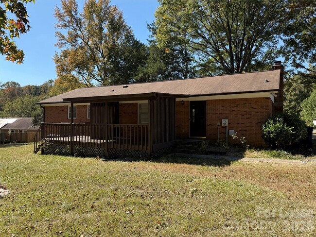 Building Photo - 201 Allison Dr