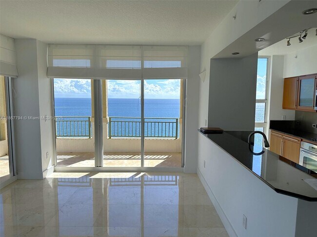 Building Photo - 2080 S Ocean Dr