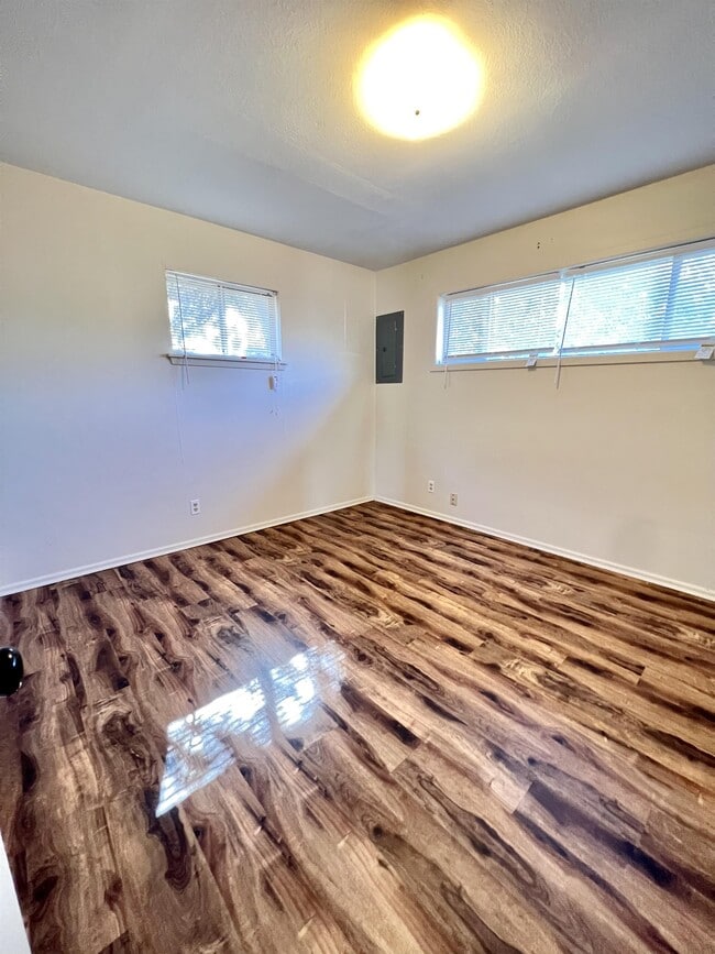 Building Photo - 2400 Buchanan St