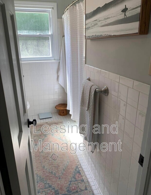 Building Photo - 415 Limbaker St