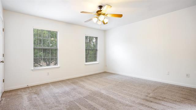 Building Photo - 3206 Bedford Rd