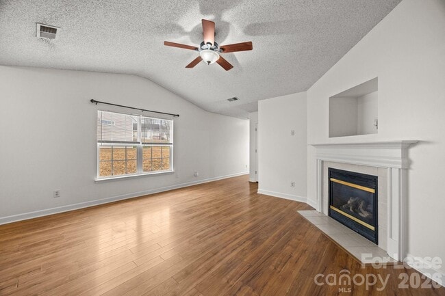 Building Photo - 2011 Chadwell Ct