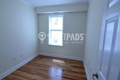 Building Photo - 1 bedroom in Cambridge MA 02138