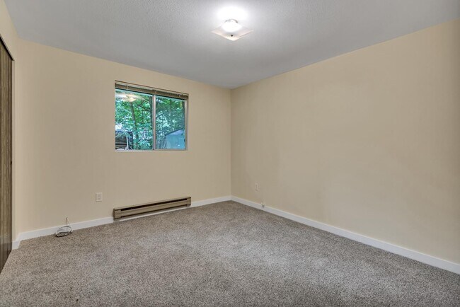 Building Photo - 4104 68th Ave NW