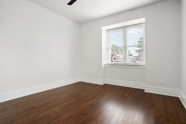 Building Photo - 1300 Sidney St