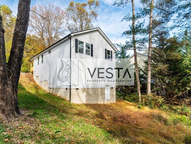 Building Photo - 192 Appalachian Way