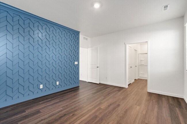 Building Photo - 5000 Alur St