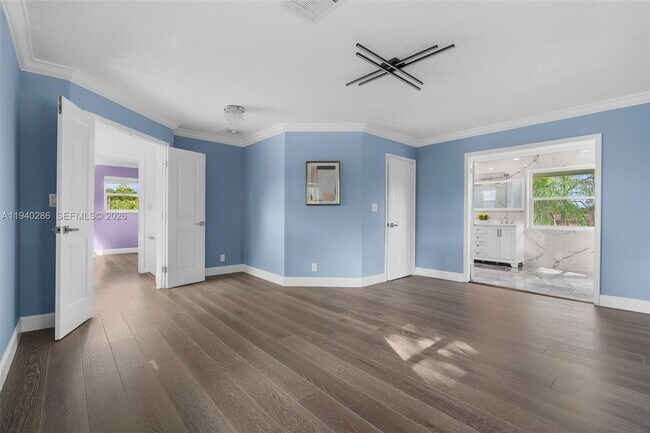 Building Photo - 7601 NW 82nd Terrace