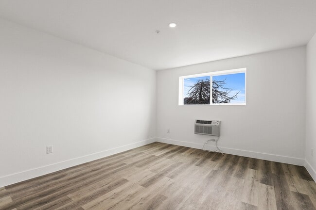 Floorplan - Eleven8 Apartments