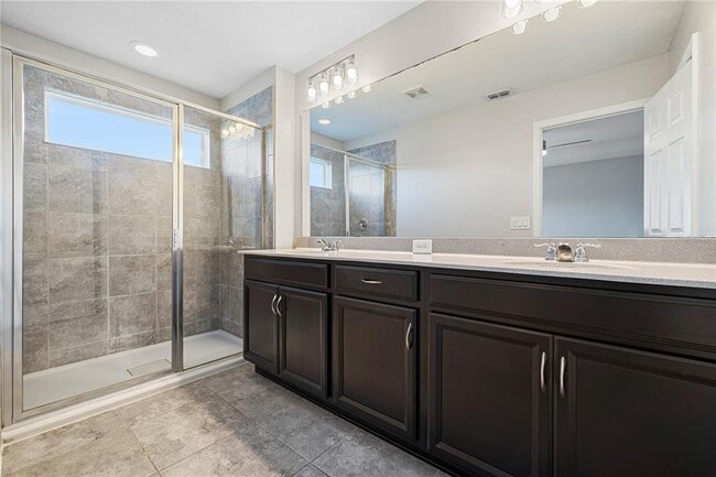 Building Photo - 8019 Glenlloyd Ave