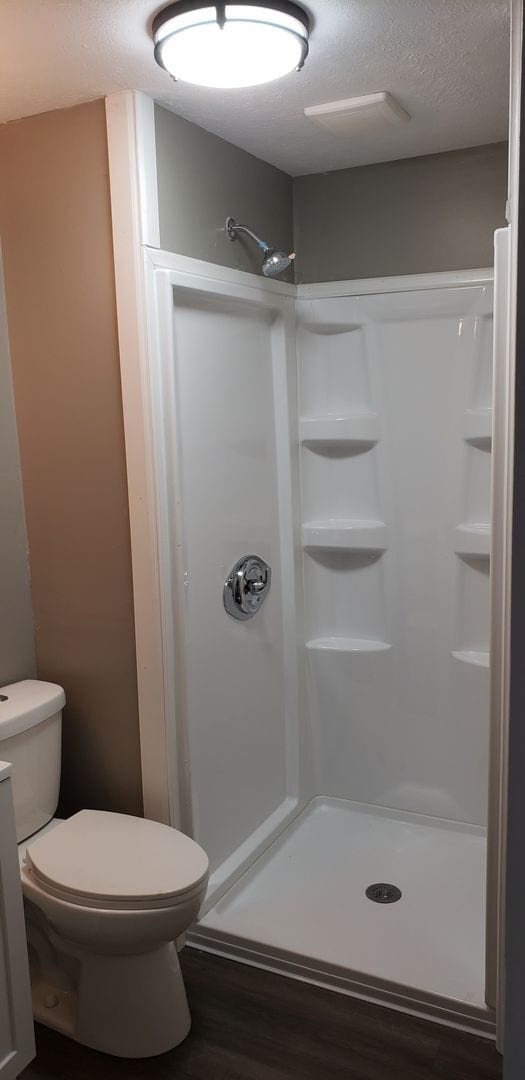 Building Photo - 3 bedroom 2 bath
