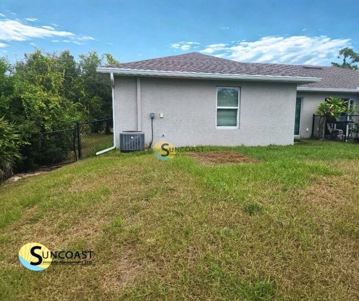 Building Photo - 11341 Poplin Ave