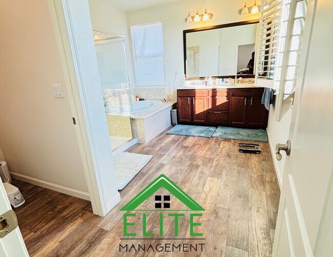 Building Photo - **Welcome to this Immaculately Maintained ...