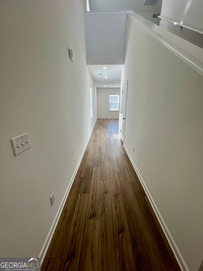 Building Photo - 128 Rolling Mdw Wy