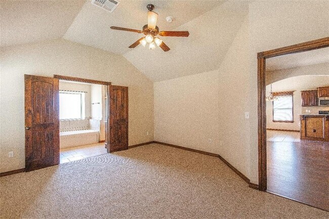 Building Photo - 12108 Chesterfield Ln