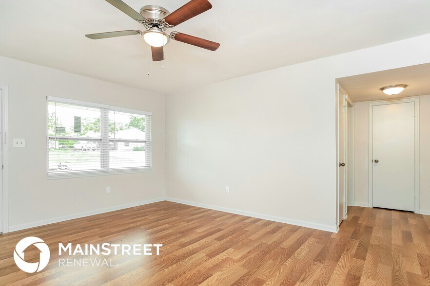 Building Photo - 5913 Wolf Rd