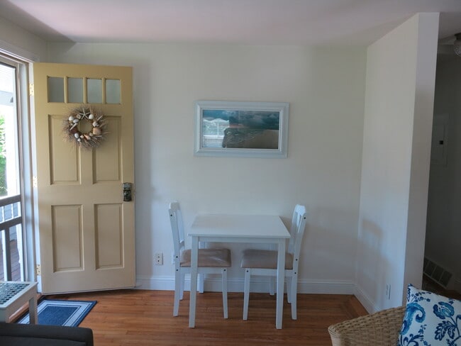 Building Photo - 223 Purgatory Rd