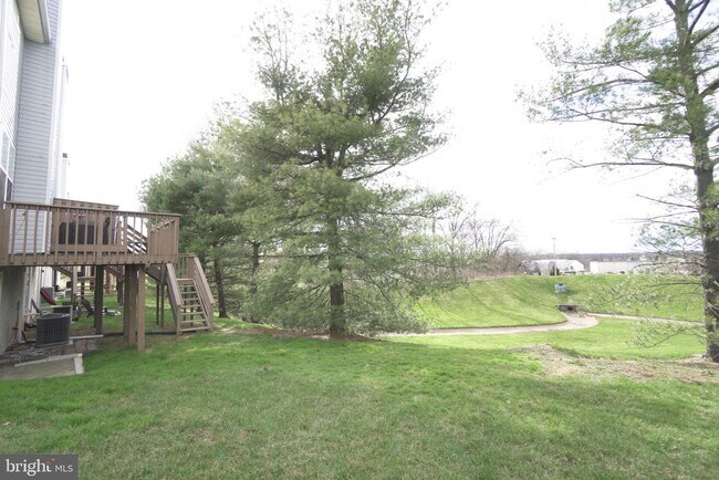 Building Photo - 2041 Greenes Way Cir