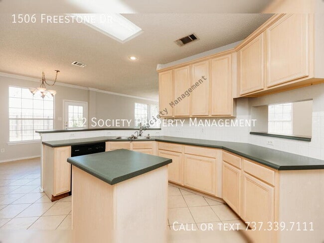 Building Photo - 1506 Freestone Dr