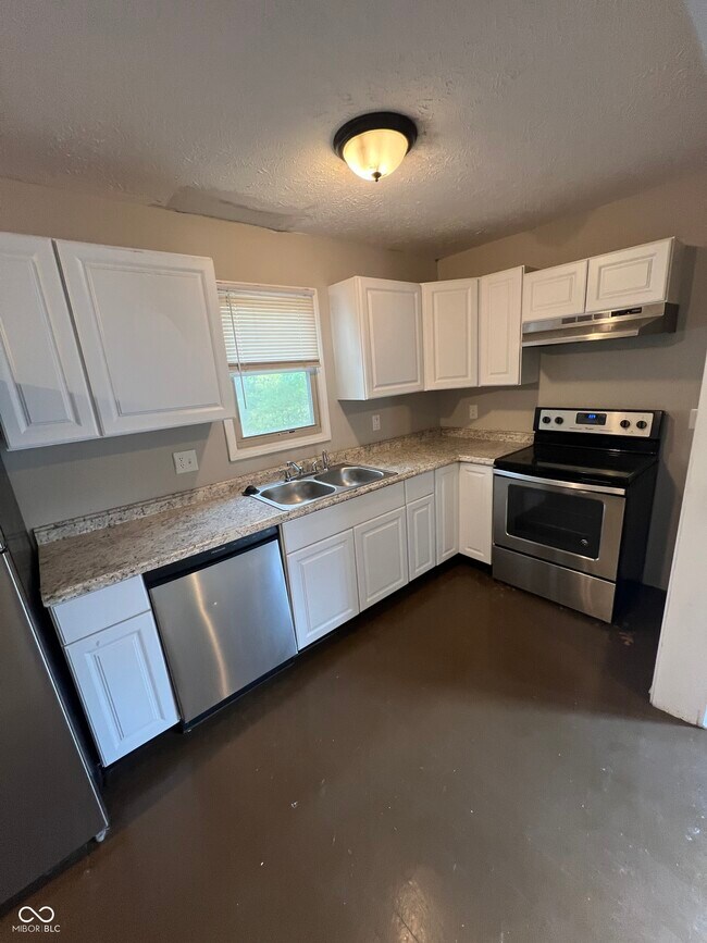 Building Photo - 4113 Cornelius Ave