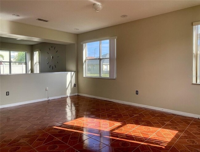 Building Photo - 603 Alfani St