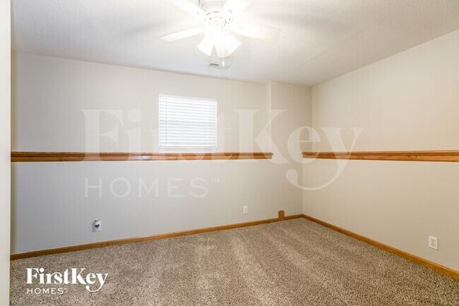 Building Photo - 701 Corrington Dr