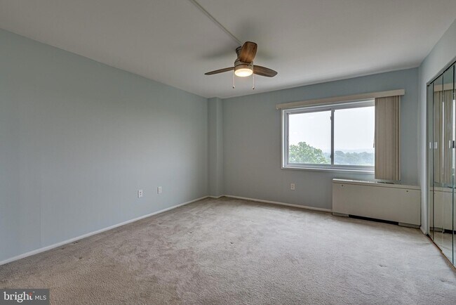 Building Photo - 1111 University Blvd W