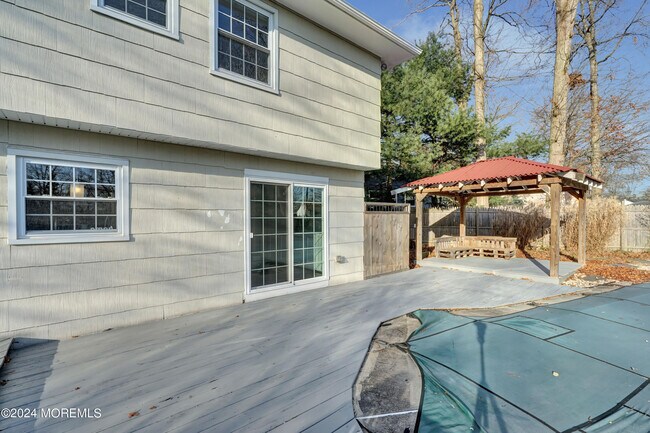 Building Photo - 22 Brookside Ct