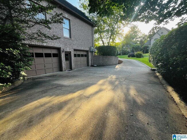 Building Photo - 6116 Rosemont Ct