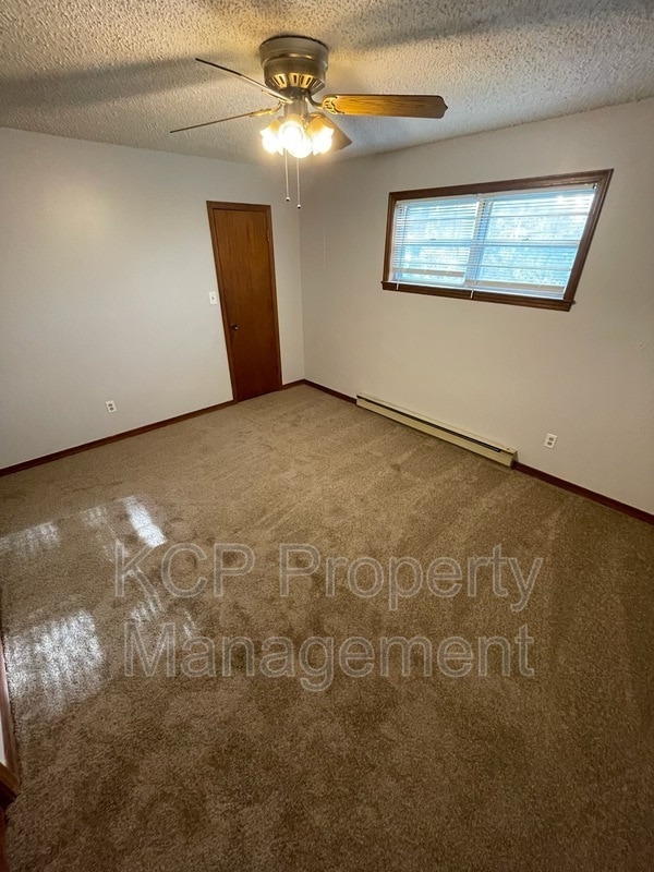 Building Photo - 1007 Cedar St