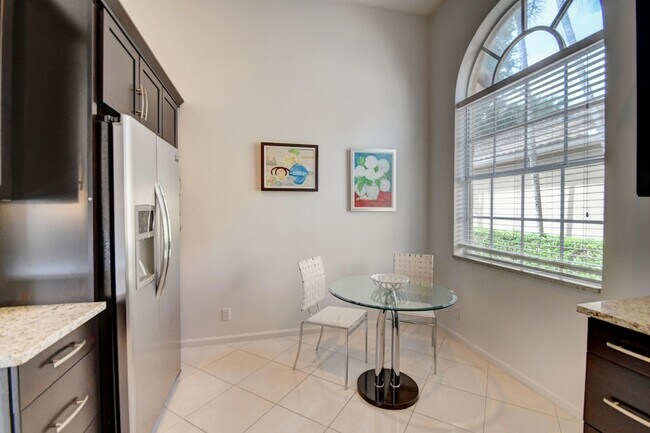 Building Photo - 2479 NW 66th Dr