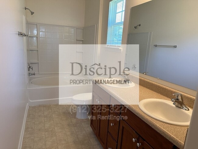 Building Photo - 20 Wesleyan Dr