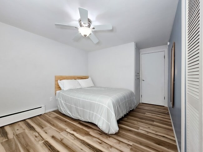 Building Photo - Old Airport Road 4751-VS