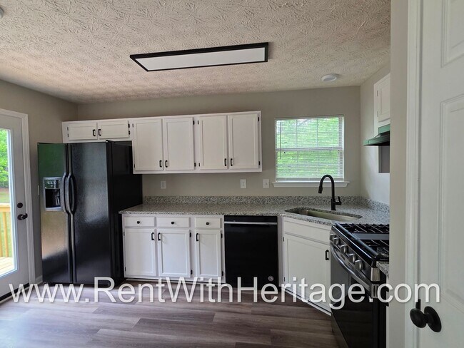 Building Photo - Beautifully maintained 3-bedroom, 2-bath home in Paulding County