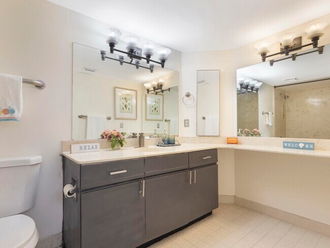 Building Photo - 5933 Golden Eagle Cir