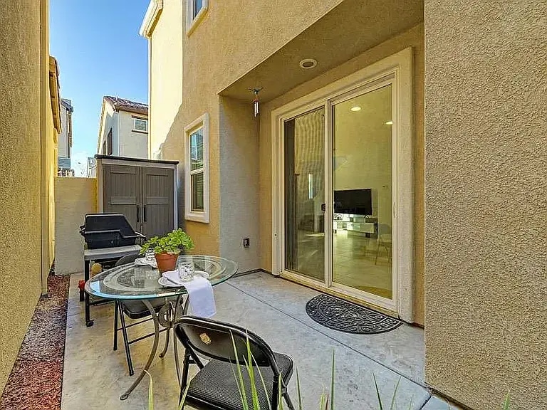 Building Photo - 2025 Honey Church Pl