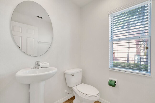 Building Photo - 3023 Bird of Paradise Ln